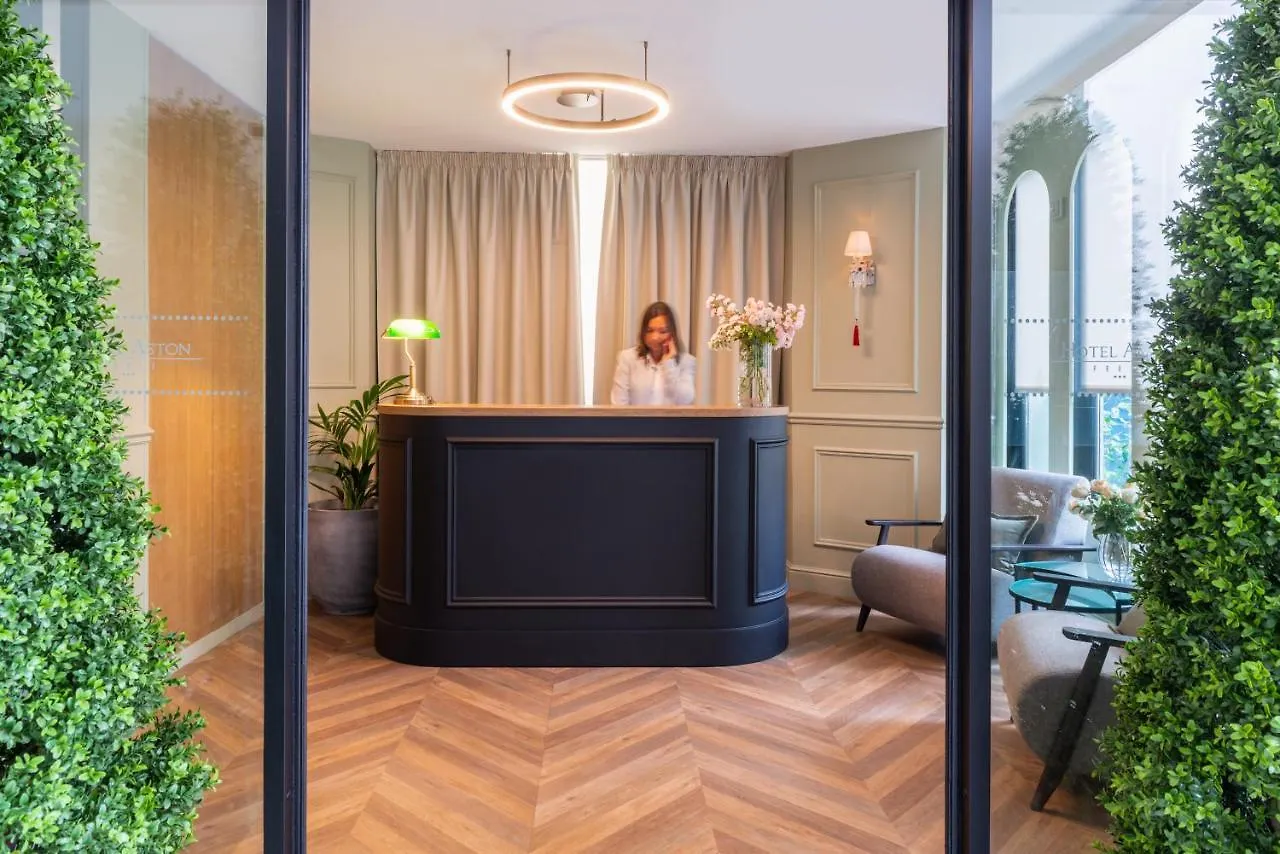 *** Hotel Hôtel Aston Paris França