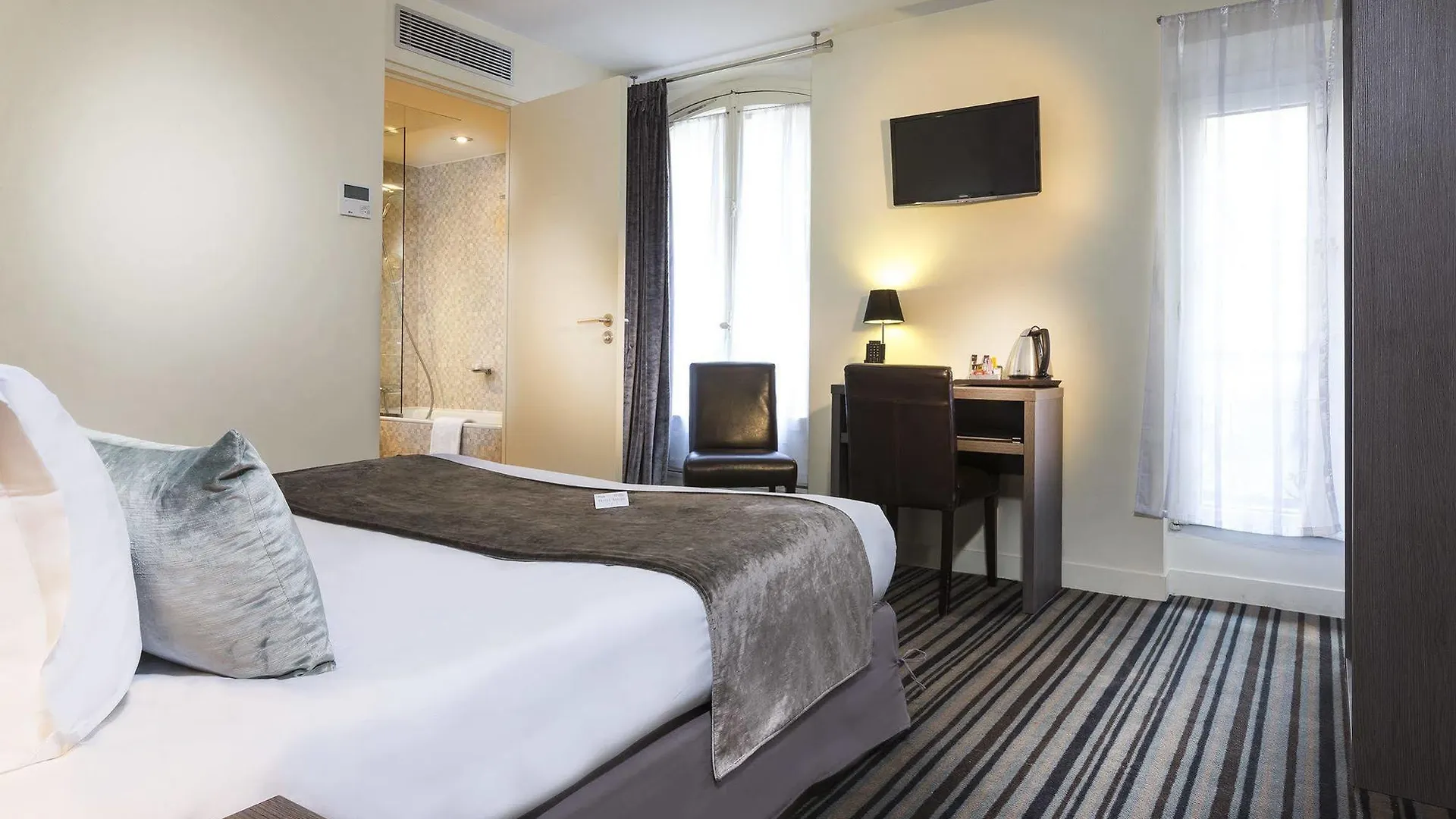 Hôtel Aston Paris 3*,