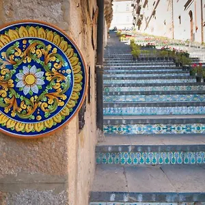 Oasi Calatina , Caltagirone Italia