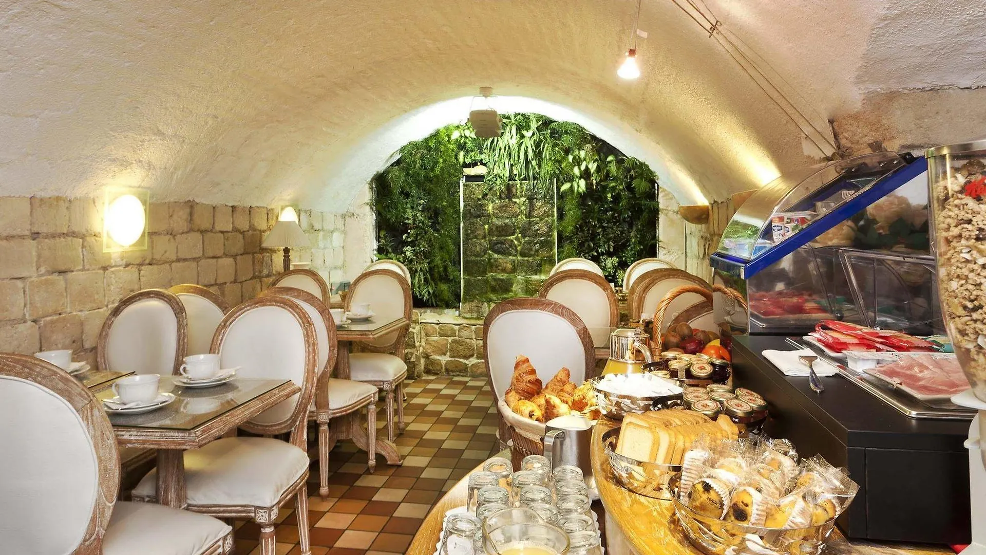 Hotel Aston Paris